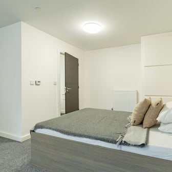 Diamond Studio - Image 1